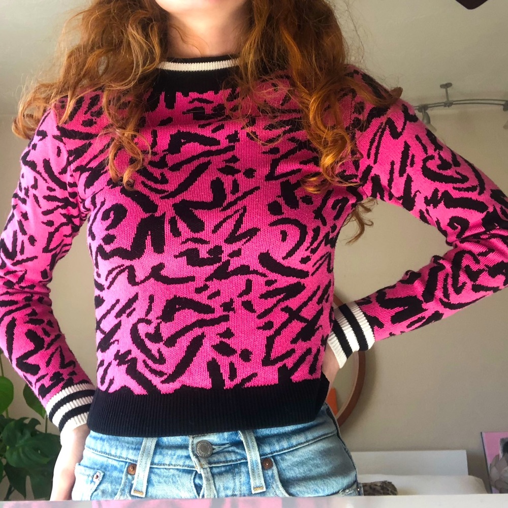 Funky sweater !